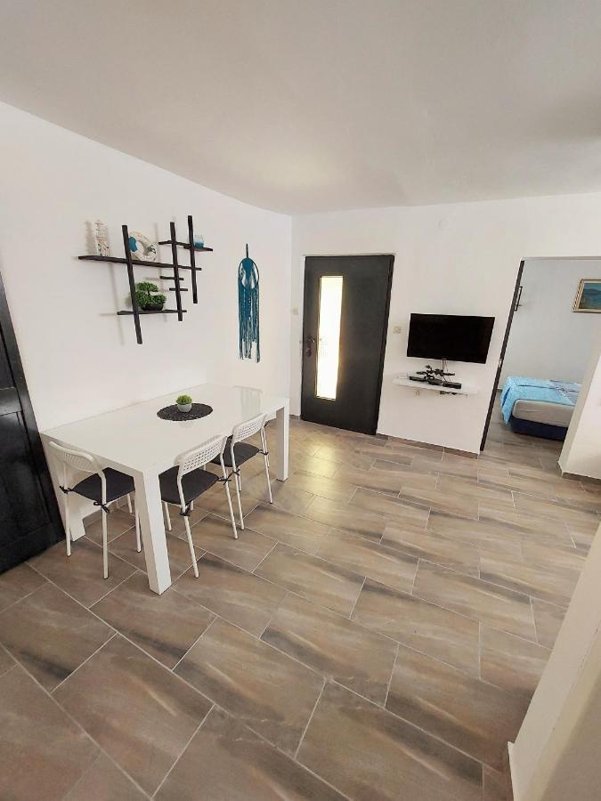 Maltasic Apartmán Vir
