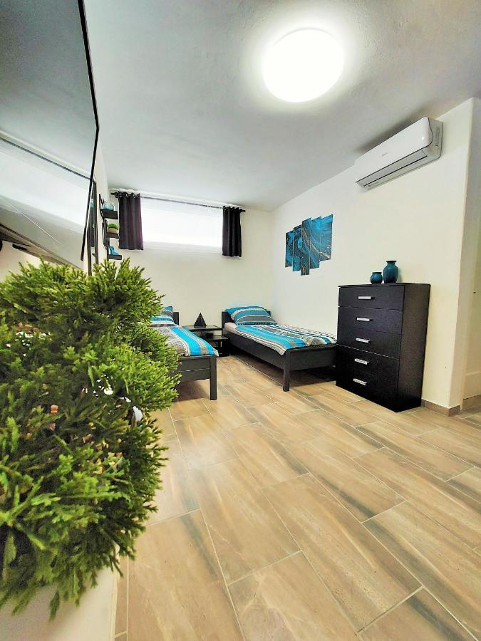 Maltasic Apartment Vir