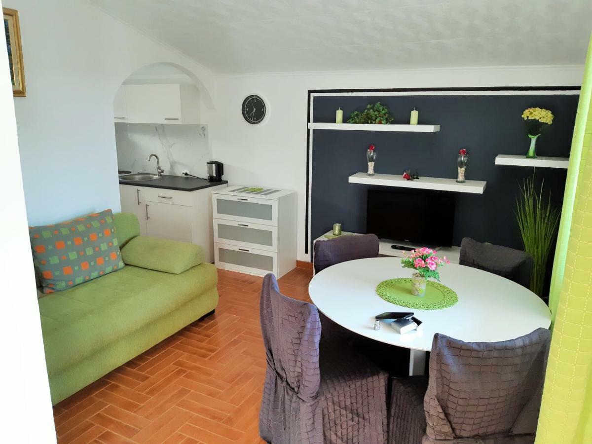 Maltasic Apartment Vir