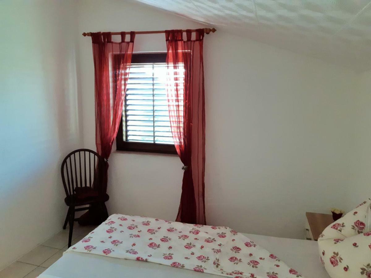 Maltasic Apartment Vir